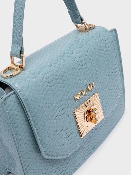 nolah-avery-baby-blue-bag-omou-xiasti