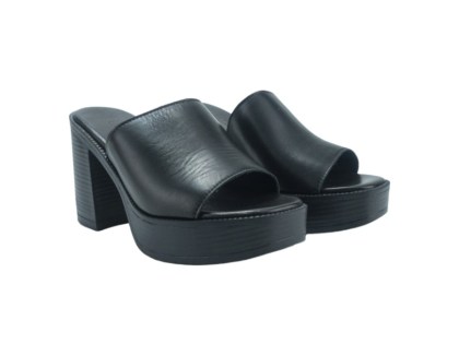 baroque-502-black-leather