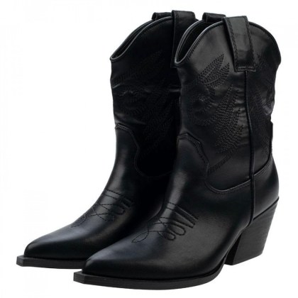 cowboy-boots-womans-black-m2630